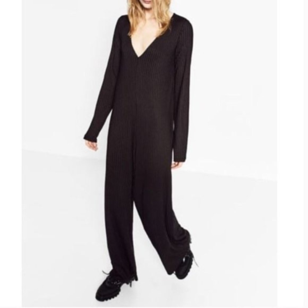 Zara Wide Leg Ribbed Jumpsuit size M